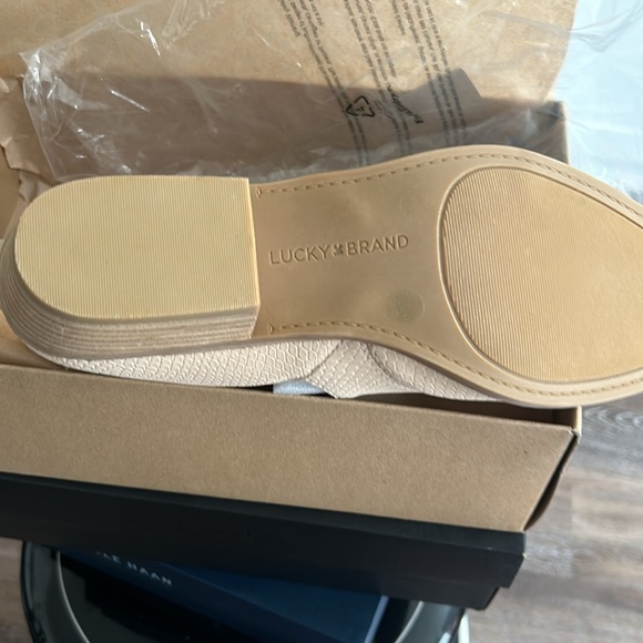 LUCKY BRAND tan shoes women - Picture 4 of 5